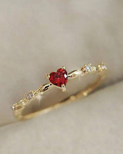Load image into Gallery viewer, Ruby Heart Gold Ring S925
