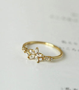 Golden Floral Ring S925